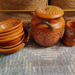 Mexican Pottery Kitchen Ware Bowls Bean Pot Etc
