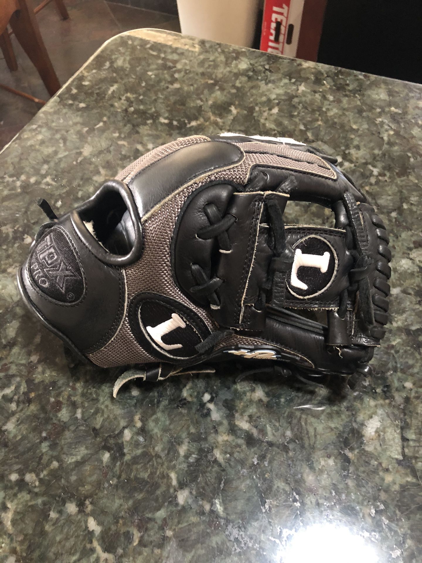 TPX Pro Baseball Glove