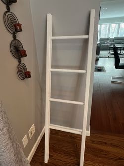 Decorative White Wood Ladder 17w x 5’h