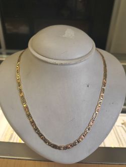 14k solid gold necklace 20.1 grams
