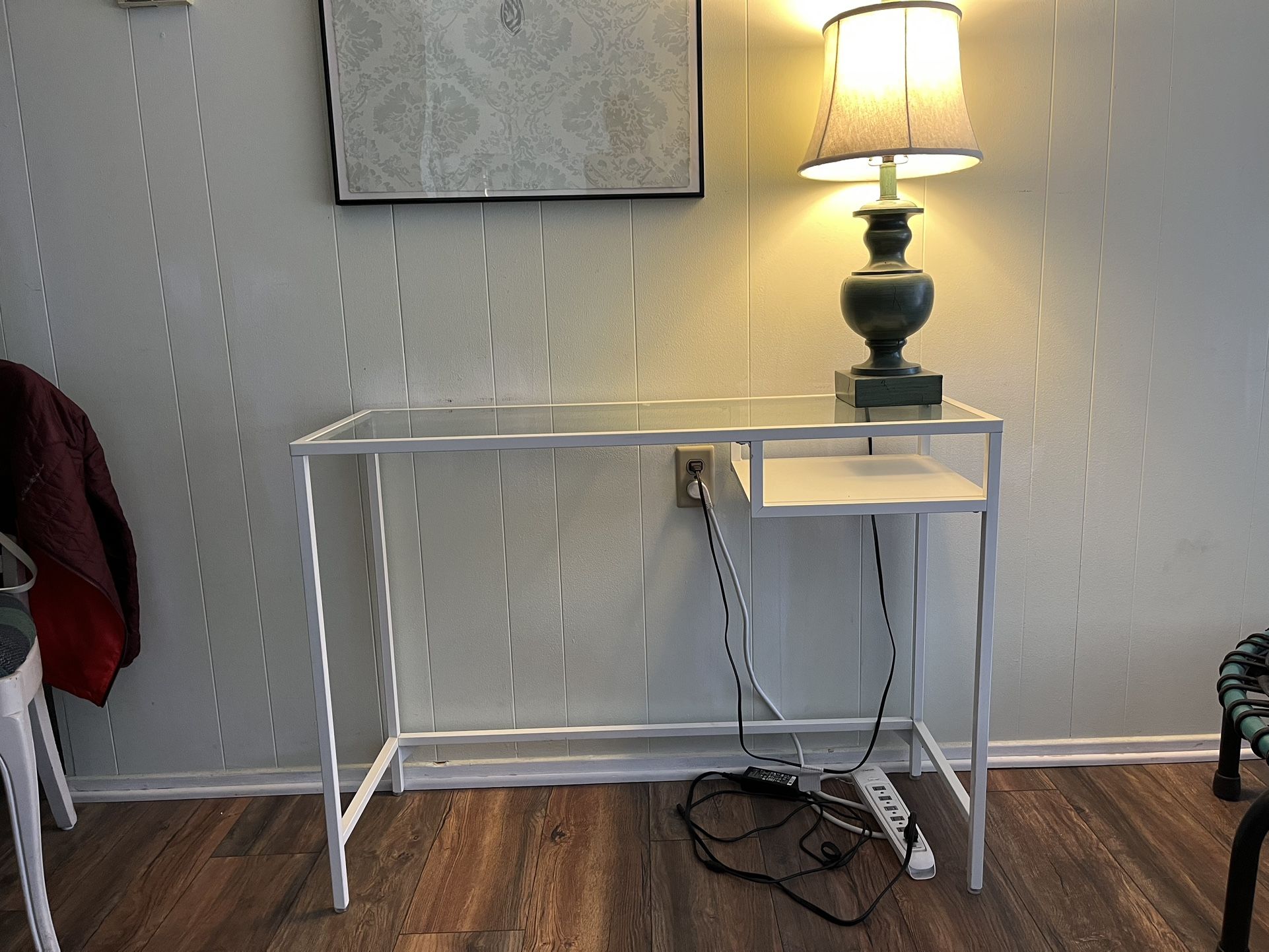 IKEA Vittsjo White Laptop Table/Desk w/glass Top