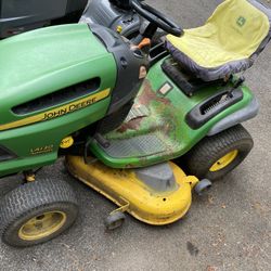 2004 John Deere La130 Riding Mower