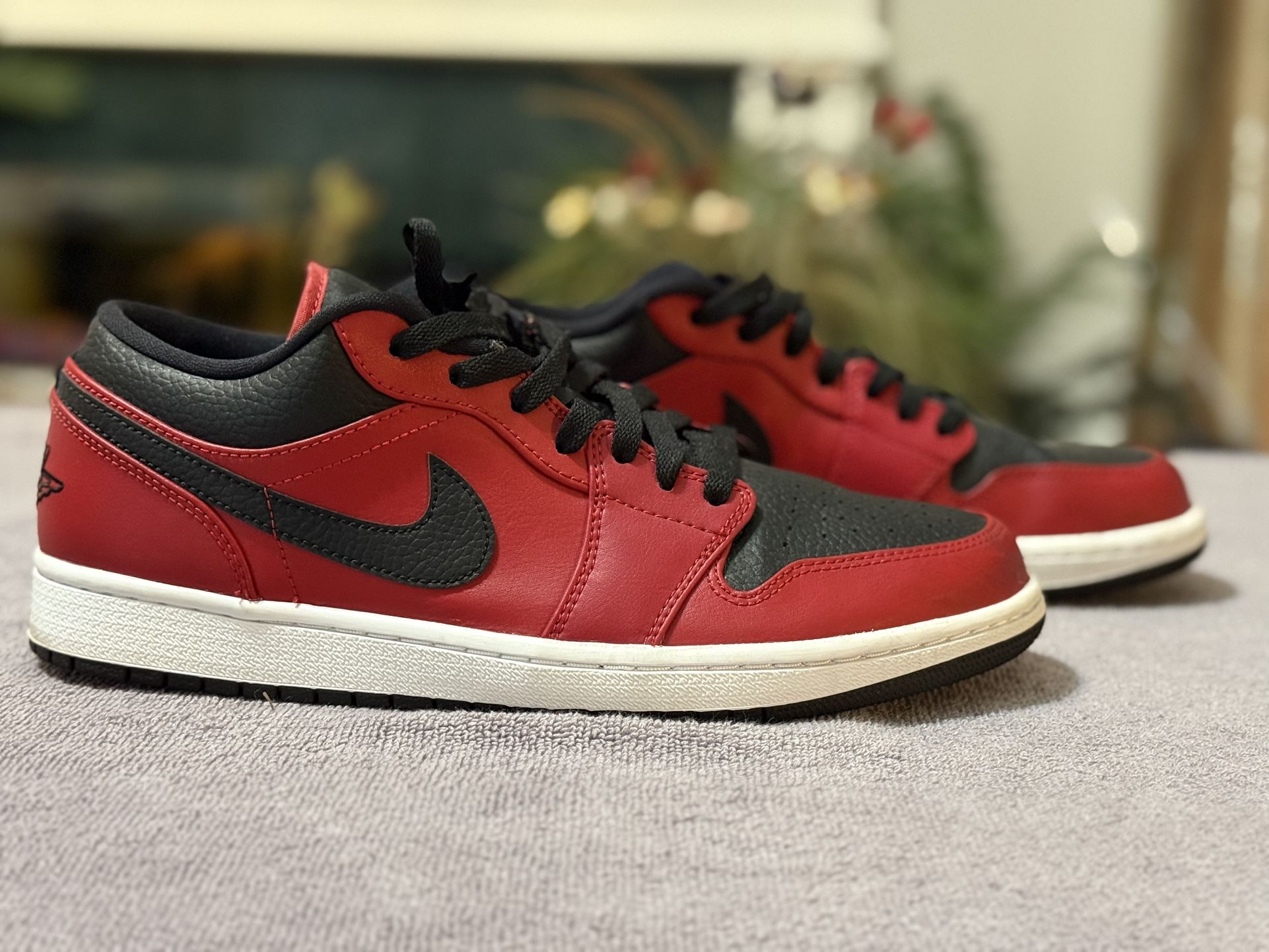 Nike Air Jordan 1 Low Reverse Bred Gym Red Black White Size 10, 553558-605