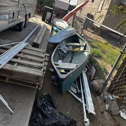 5 Kayaks and 1 canoe