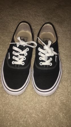 Vans authentic black and white size 5.5