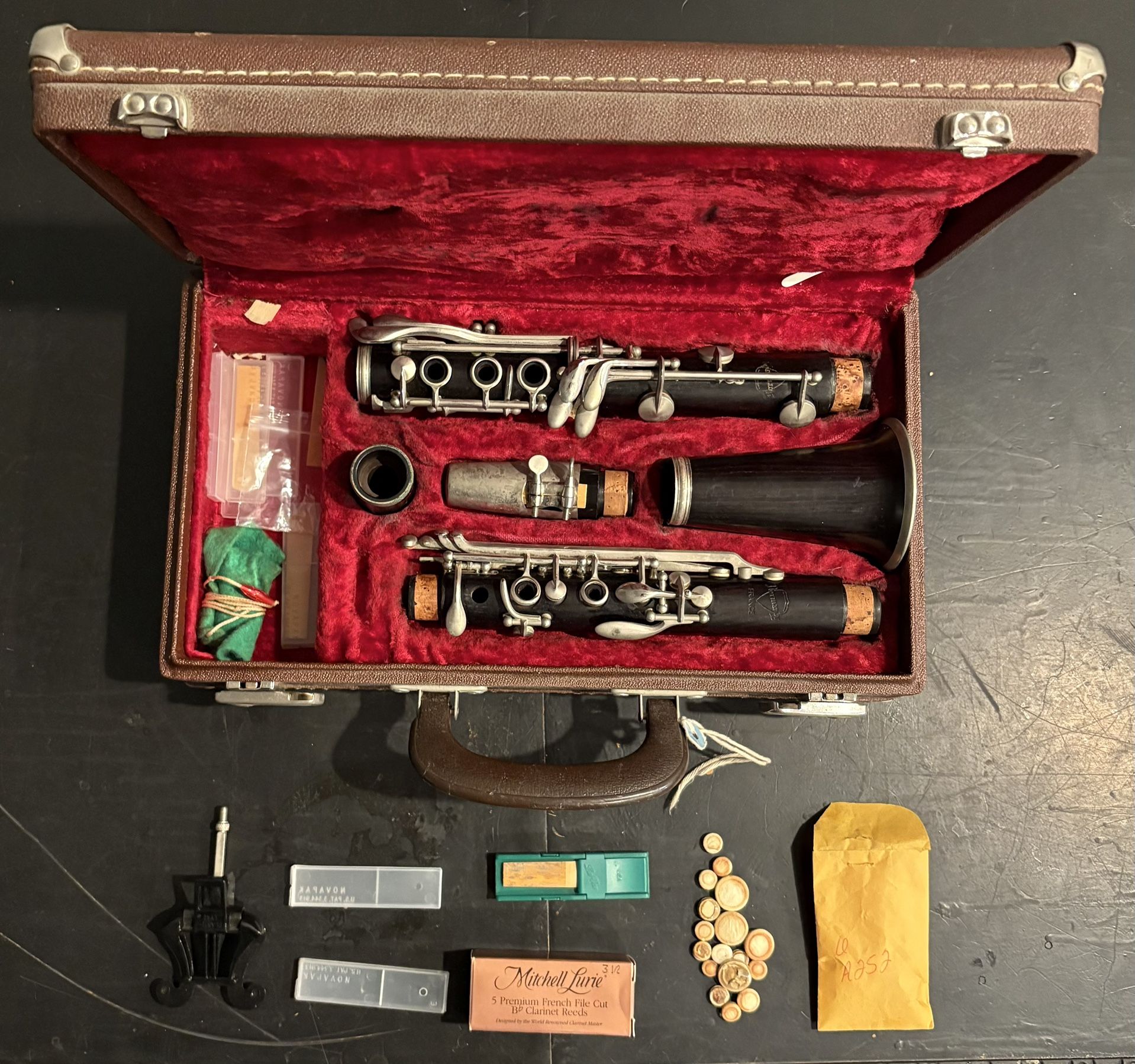 Vintage Leland (France) Wooden Clarinet – Complete Set