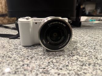 Sony A5100