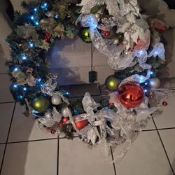 Large Christmasn Wreath