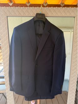 Navy blue tuxedo size 36x30