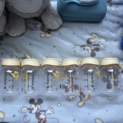 Medela 5oz Breast Milk Storage Bottles