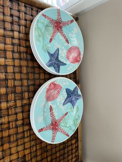 6 Small Plates Like New