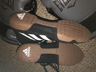 Boxing Gloves Shoes And head Gear
