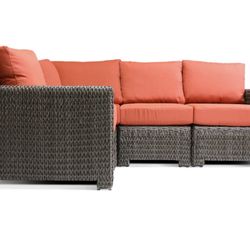 $400 obo BRAND NEW NEVER OPENED - Hampton Bay Laguna Point 4-Piece Wicker Outdoor Sectional Chairs