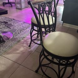 3 Bar stools