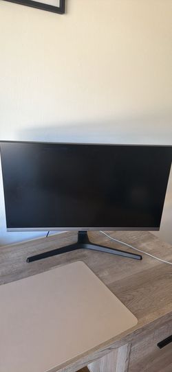 Samsung 28" 4K UHD Monitor (model UR55)