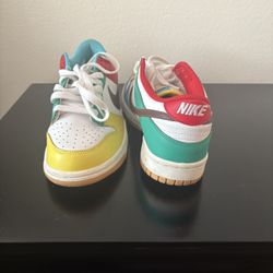 Nikes Women 9
