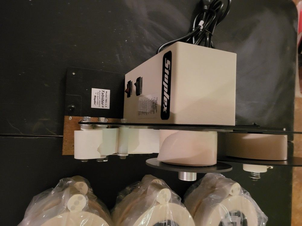 Staplex Tabster 1" or 1-1/2" diameter Wafer Seal Applicator