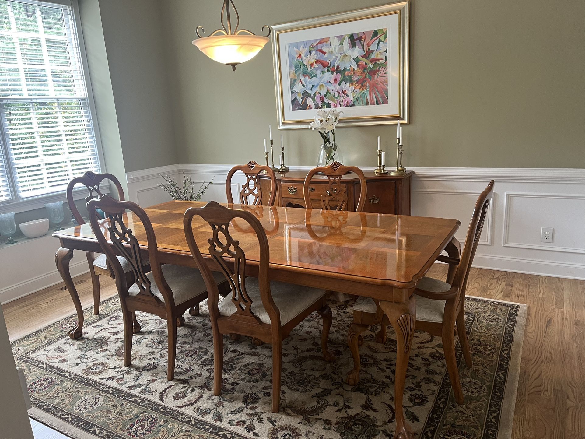 Thomasville Dining Room table Set including 6 Chairs and Matching Side buffet Table 