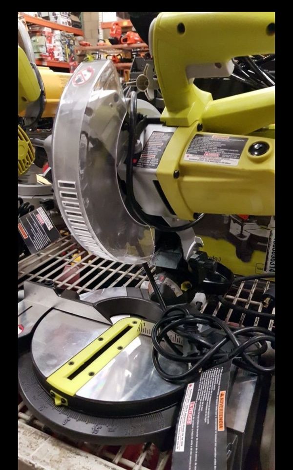 RYOBI CORDED 7-1/4. MITER SAW LIKE. NEW for Sale in San Bernardino, CA