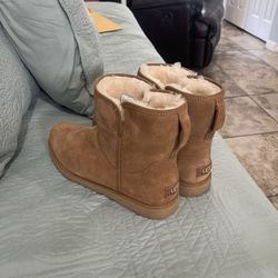 New! UGG Womens Cory II - Women Size 12 Tan 