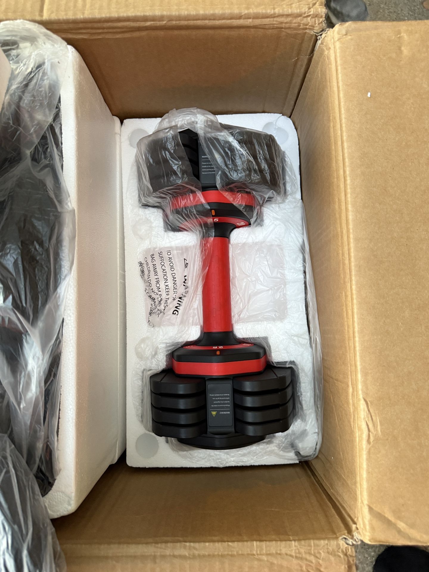 Brand new Adjustable Dumbbells set of 2 - 25lb each