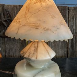 Vintage Lamp - Alabaster? Onyx?
