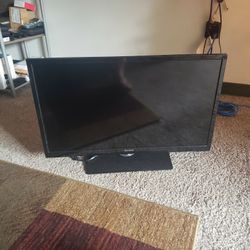 Westinghouse 32in TV 