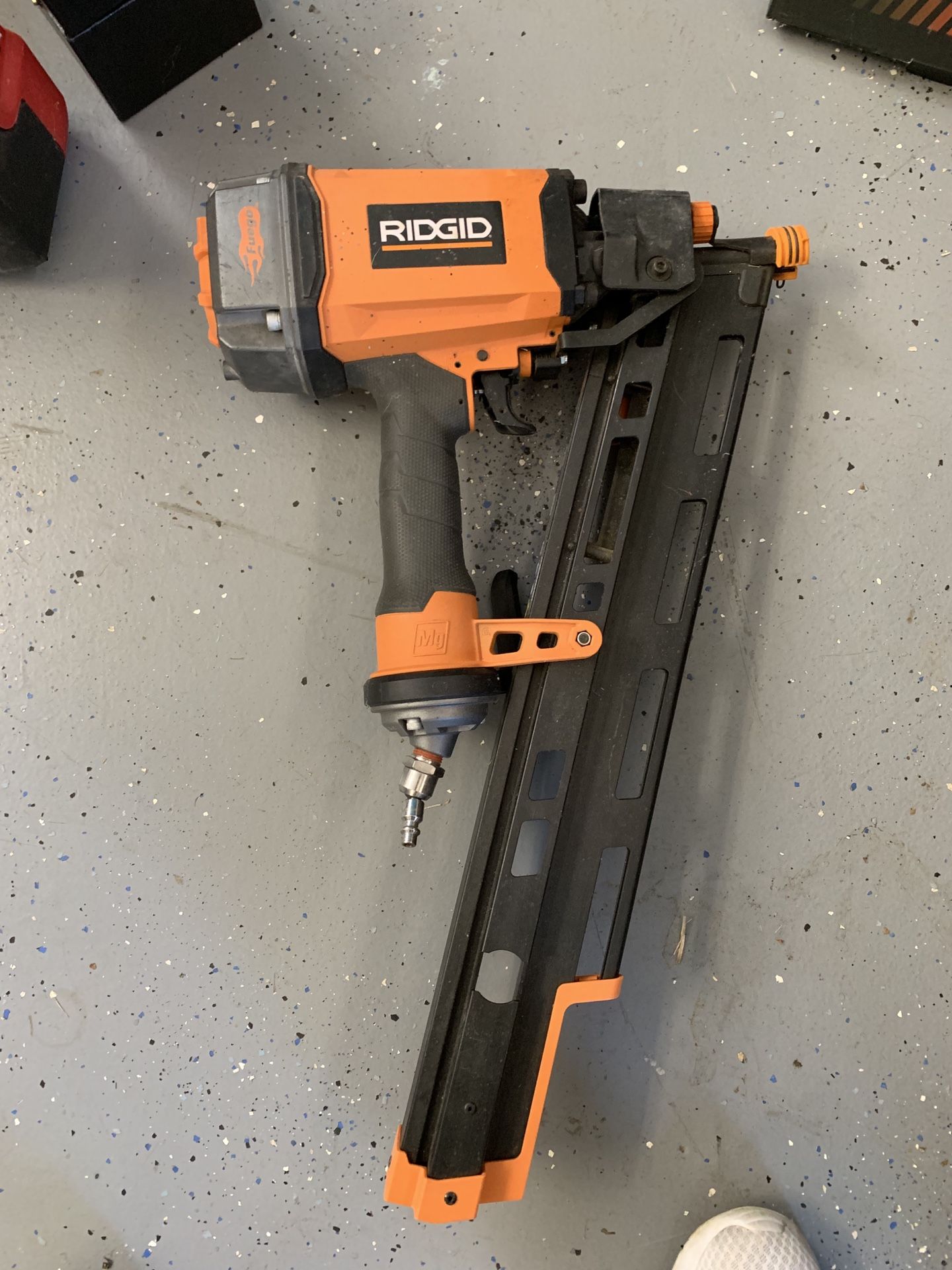 Rigid Nail Gun