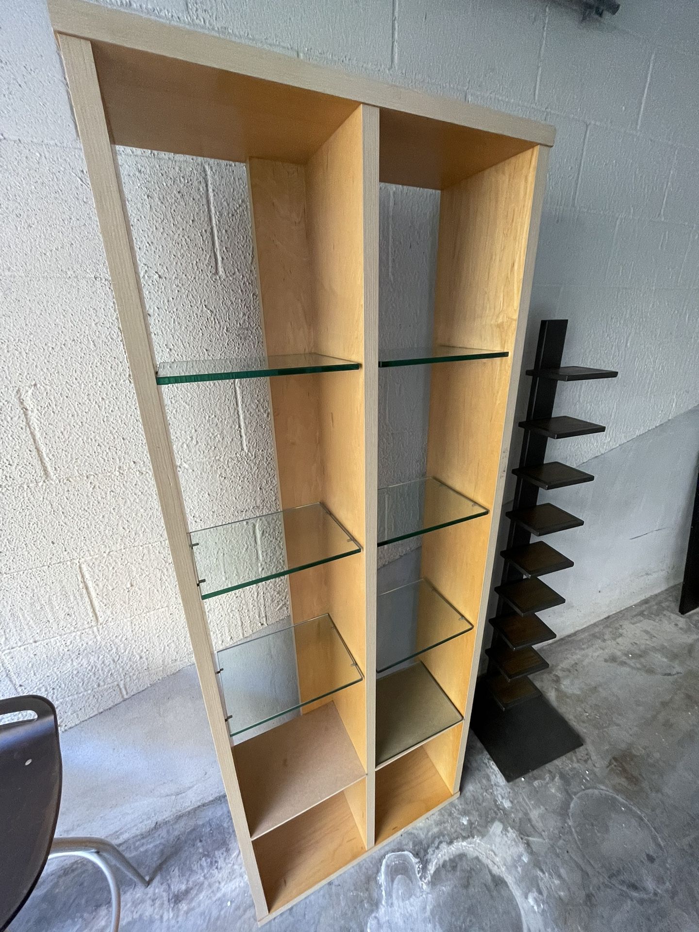 Bookshelf W/Glass Shelves 