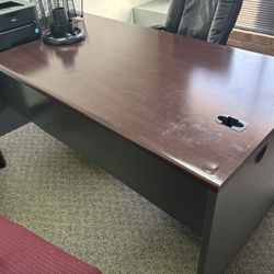 Selling An Executive Mahogany Topped Desk