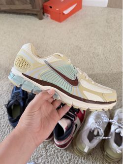 Nike Vomero 5