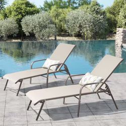 2-Piece Metal Outdoor Chaise Lounge with Adjustable Back Lounge Chair Set Aluminum Frame Textilene Fabric in Champagne