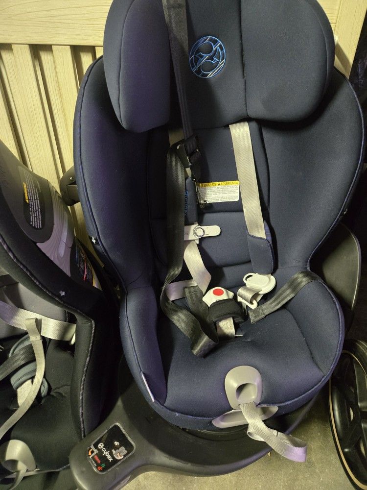 Cybex Sirona S SensorSafe 3.0-I Indigo Blue
$250 OBO
