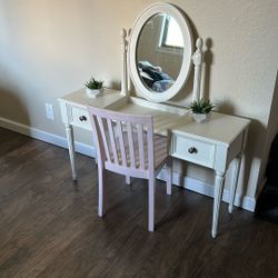 Pottery Barn Vanity 