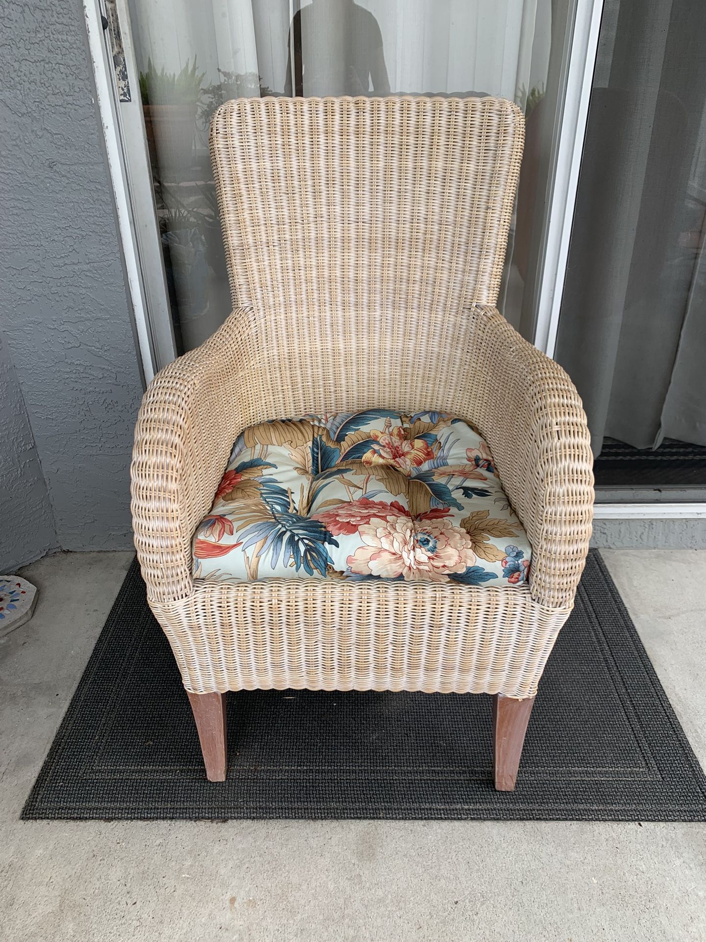 Wicker Chair With Pad