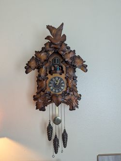 Cuckoo Clock The Time Co. Located In Wasco 