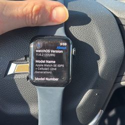 Apple Watch SE GPS+Cellular