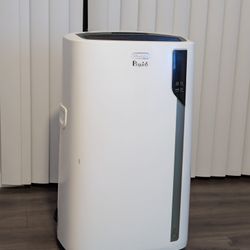 4-in-1 AC, Heater, Dehumidifier, and Fan - De'Longhi Pinguino
