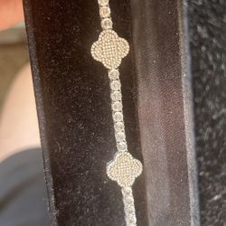 Three Clover Moissanite Bracelet 