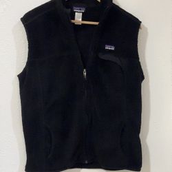 Patagonia Vest Fuzzy Sz XL Women’s Black Full Zip Great Condition