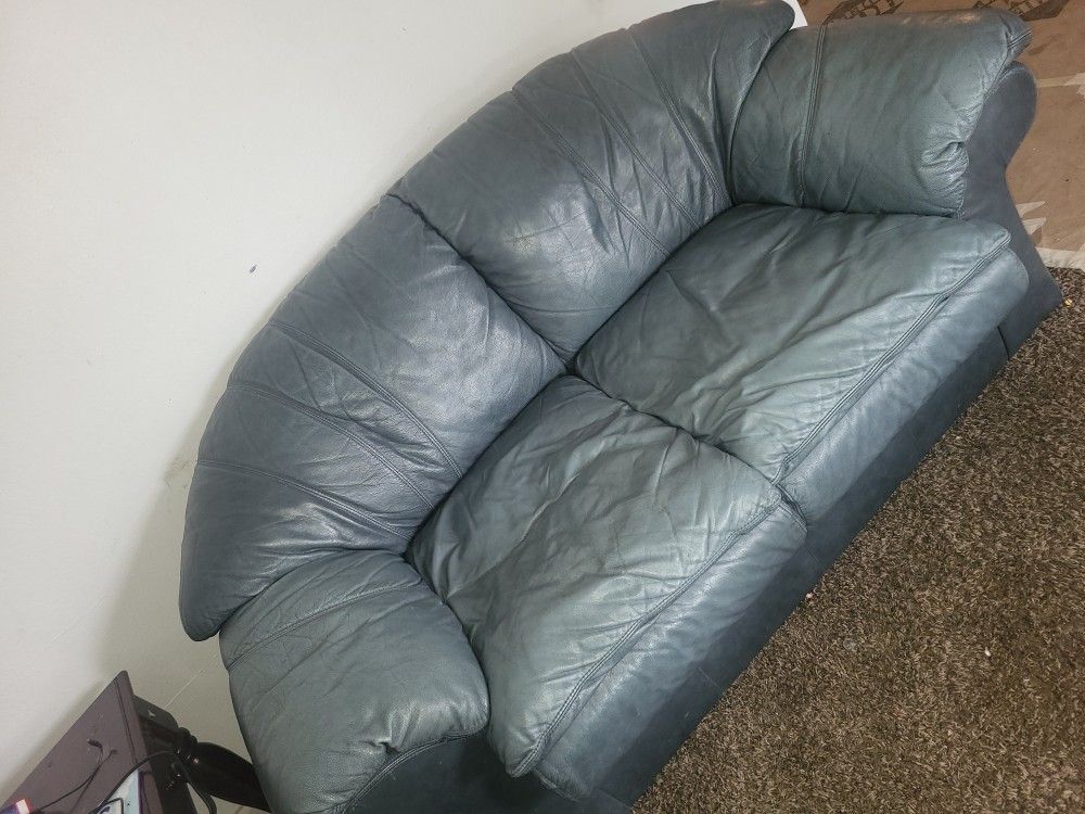 Set Of Leather Couches 3