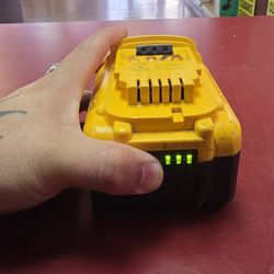 Dewalt Battery 20v 8Ah DCB208