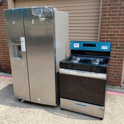 Frigidaire Gallery Refrigerator And Gas Stove New Scratch And Dent Never Used 