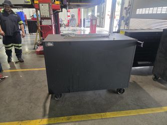 Tool Box For Sell 25" Rollaway