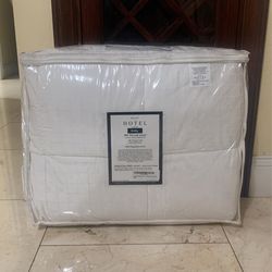 Donny Luxury Down Comforter Egyptian Cotton King/Calking