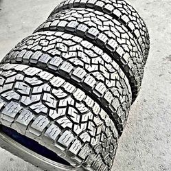 275: 70R18 LT Marca Toyo LT En Excelente Condición De Vida 80% Life 