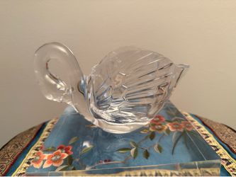 Vintage Cristal d'Arques swan bowl from 24% lead crystal, France