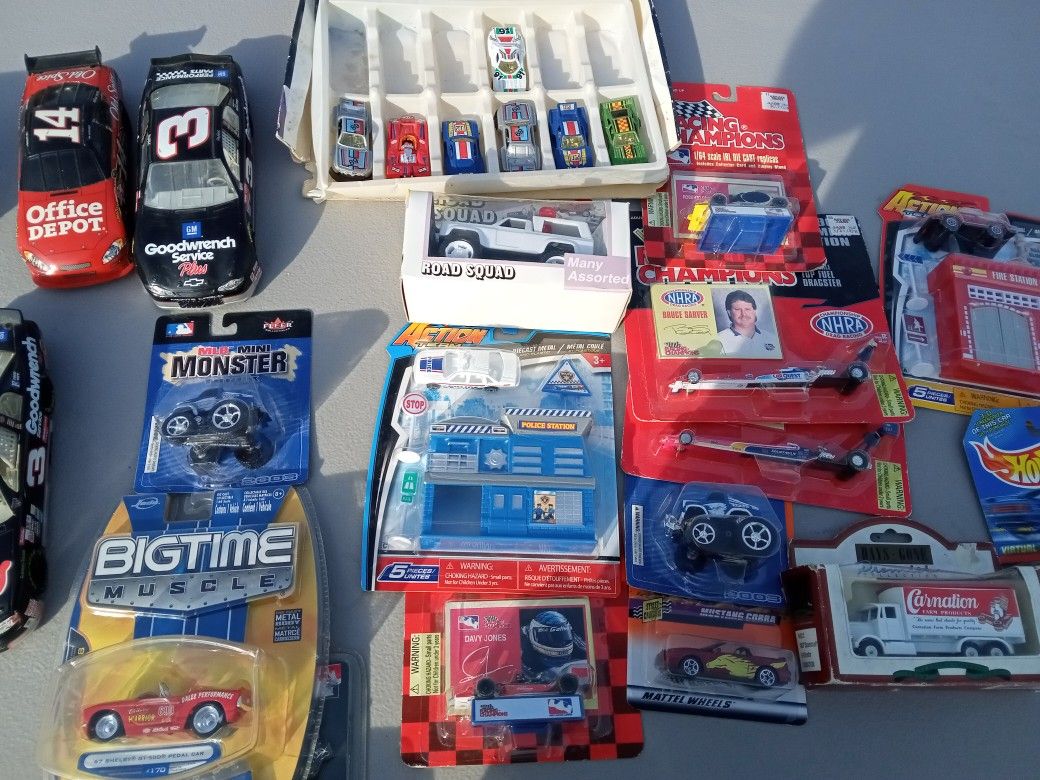 Hot Wheels Diecast Cars