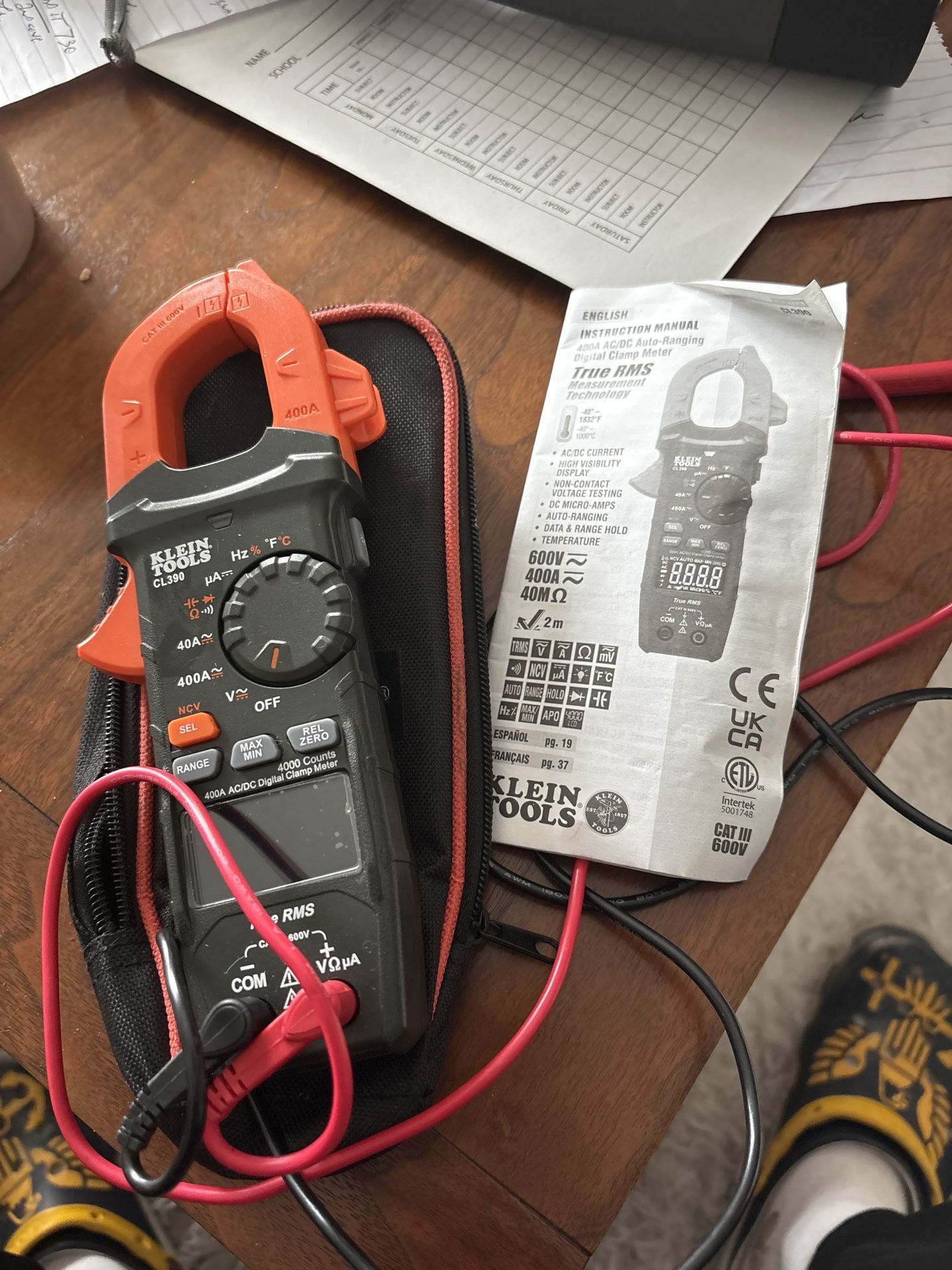 Klein Tools CL390 True RMS Clamp Meter – Excellent Condition, With Case & Leads