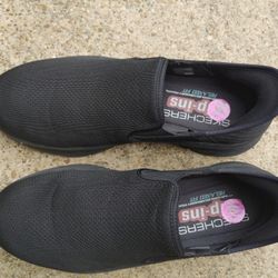 shoes sketchers 10.5 black